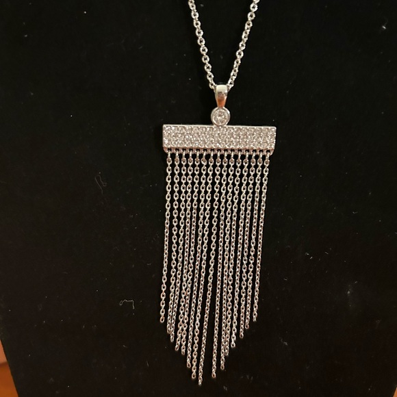 Touchstone Crystal On The Fringe Pendant - Picture 2 of 4